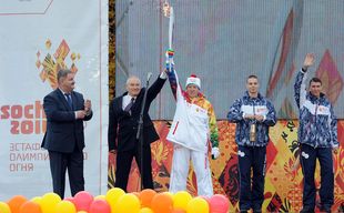 Олимпийский огонь Корзин 11.10.2013 сайт_04.jpg